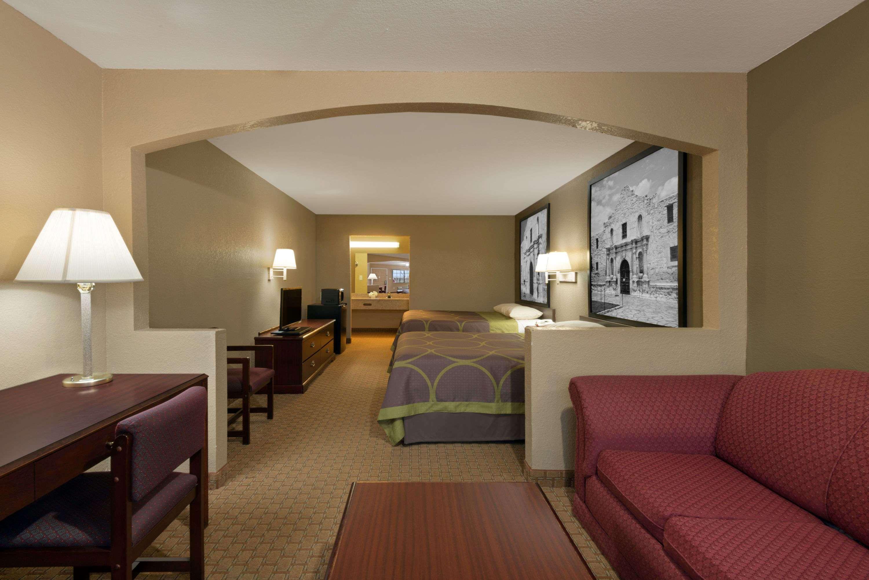 Super 8 By Wyndham San Antonio/Riverwalk Area Exterior foto