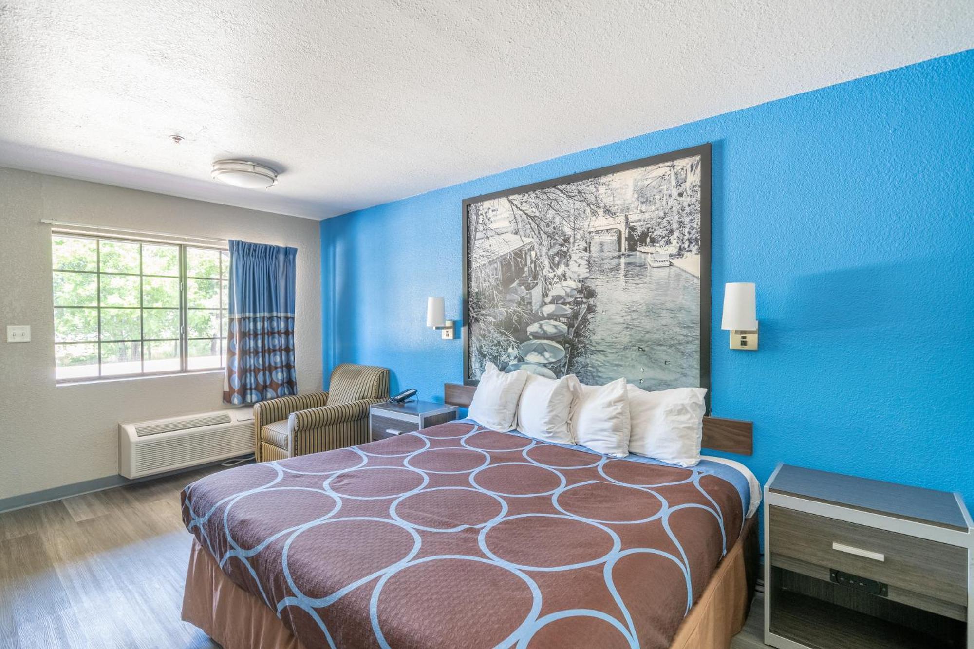 Super 8 By Wyndham San Antonio/Riverwalk Area Exterior foto
